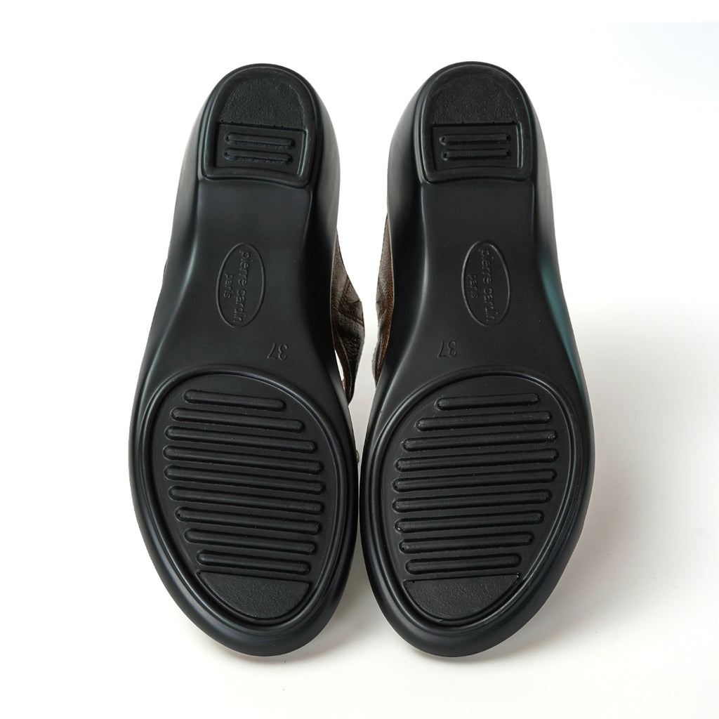 ស្បែកជើងសុខភាពនារី Pierre Cardin ទន់ស្រួលពាក់ ផលិតពីស្បែកពិតប្រាកដ ប្រផេះ ម៉ូដែល 23SS294