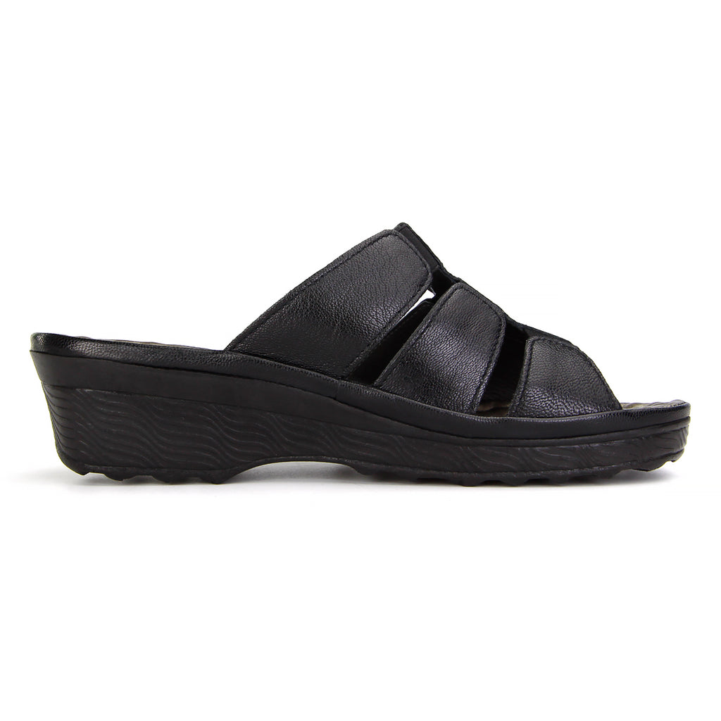 Pierre Cardin รองเท้าแตะหนังแท้ ทรงสวม สีแดงเบอร์รี่ ไซส์ 36–42 รุ่น 21SS245