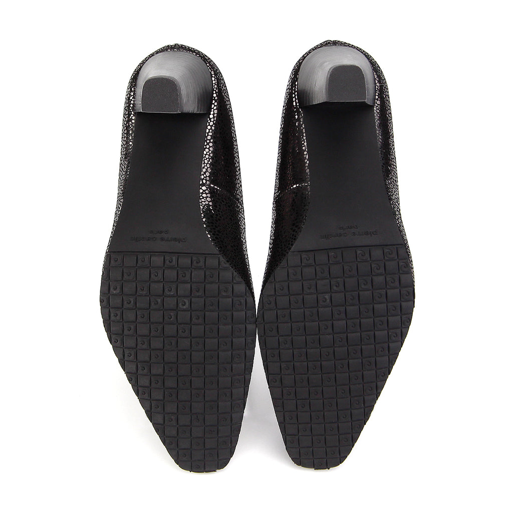 ស្បែកជើងកែងជើងនារី Pierre Cardin ទន់ស្រួលពាក់ ផលិតពីស្បែកសុទ្ធ សំរិទ្ធមាស ទំហំ 23WD314