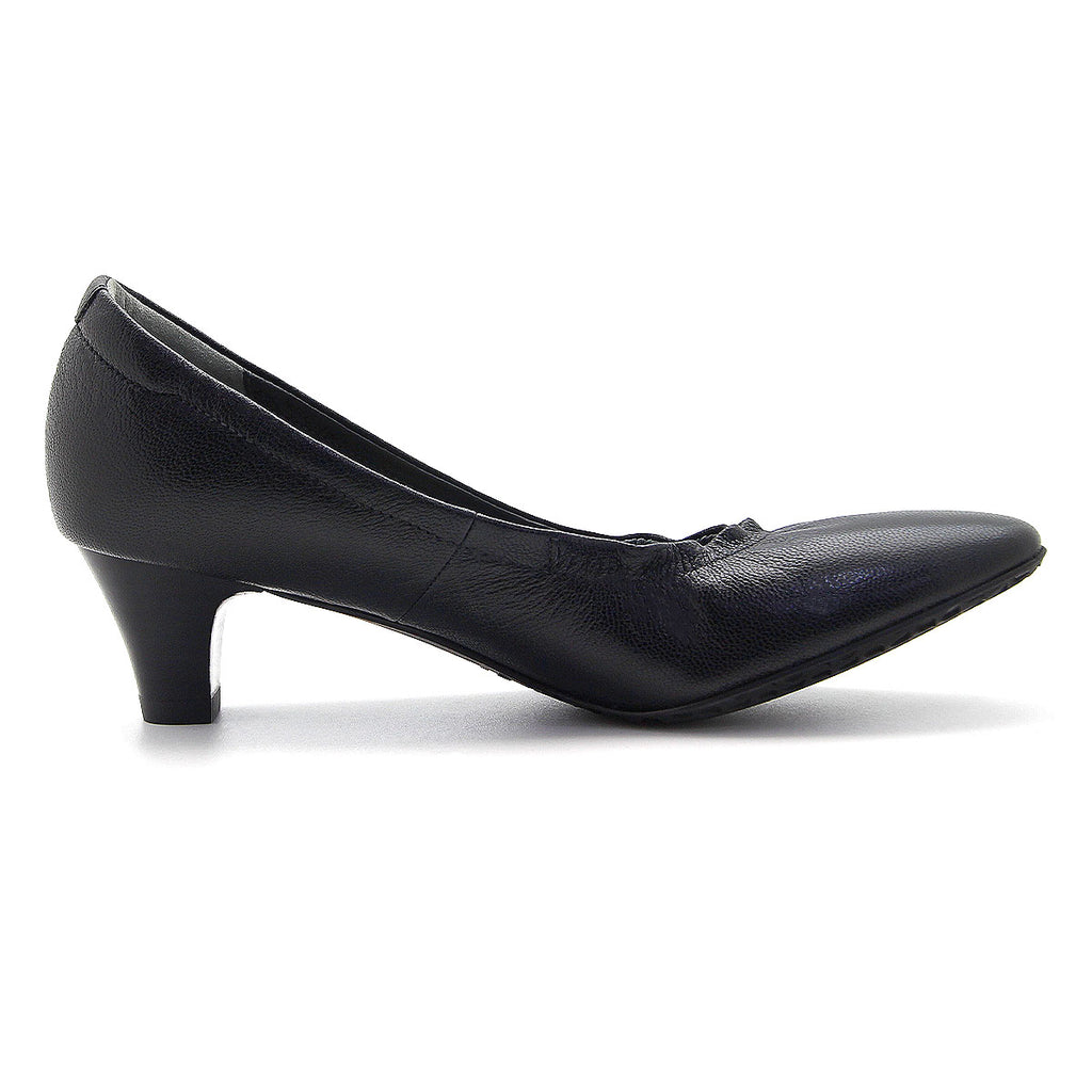 ស្បែកជើងនារី Pierre Cardin កែងជើងខ្ពស់បូមទឹក ទន់ស្រួលពាក់ ផលិតពីស្បែកសុទ្ធ ខ្មៅរលោង ម៉ូដែល 24SD323 