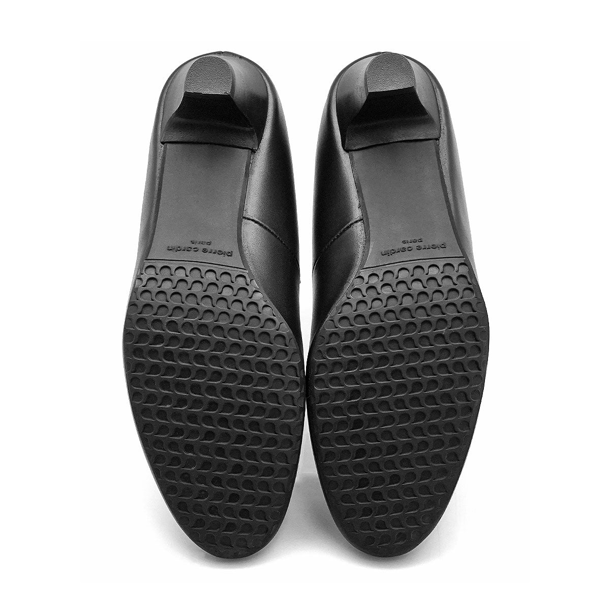 Pierre Cardin รองเท้าผู้หญิง รองเท้าส้นสูง นุ่มสบาย ผลิตจากหนังแท้ สีดำ รุ่น 26WD422