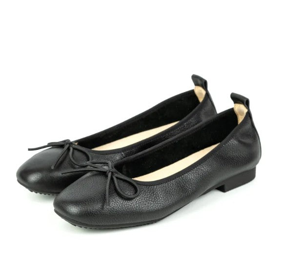 Pierre Cardin รองเท้าผู้หญิง รองเท้าส้นแบน รองเท้าบัลเล่ต์ นุ่มสบาย ผลิตจากหนังแท้ รุ่น 52AD145
