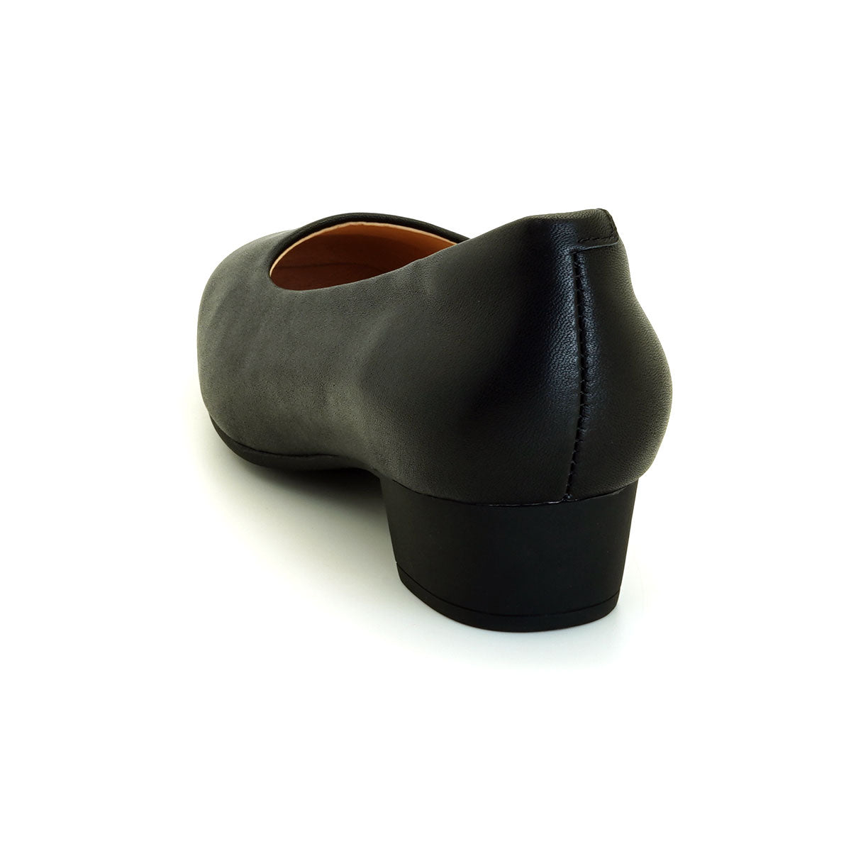 ស្បែកជើងនារី Pierre Cardin ស្បែកជើងសំប៉ែត ស្បែកជើងស្បែក ទន់ស្រួលពាក់ ផលិតពីស្បែកសុទ្ធ ពណ៌ខ្មៅ ម៉ូដែល 52AD146 