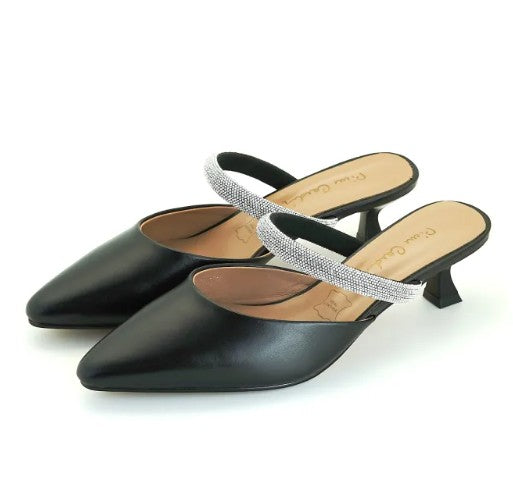 ស្បែកជើងនារី Pierre Cardin កែងជើងខ្ពស់ កែងជើង ទន់ស្រួលពាក់ ផលិតពីស្បែកសុទ្ធ ពណ៌ខ្មៅ ម៉ូដែល 53AD152 
