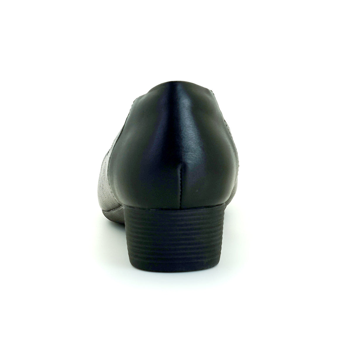 ស្បែកជើងនារី Pierre Cardin ស្បែកជើងសំប៉ែត ស្បែកជើងស្បែកទន់ស្រួលពាក់ ផលិតពីស្បែកសុទ្ធ ពណ៌ខ្មៅ ម៉ូដែល 53BC153 